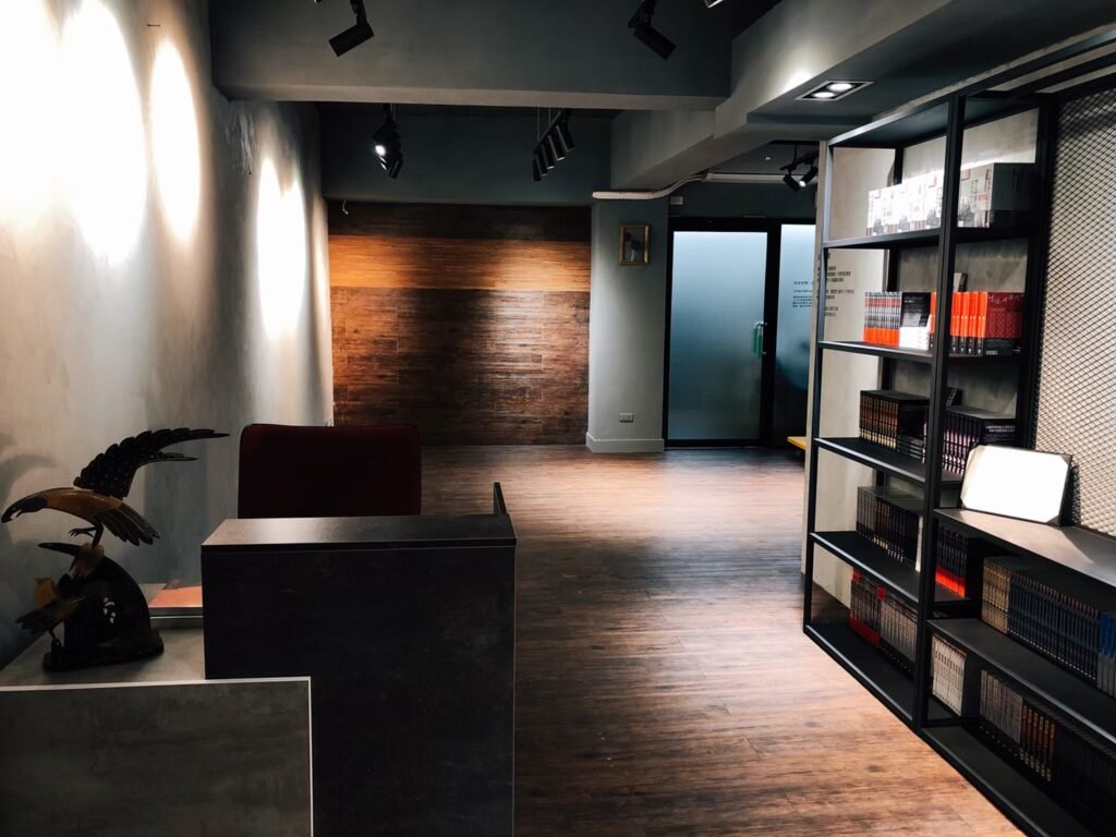 謎團線上書店開幕!首波特惠書展開跑